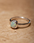 Alma de Loto Moonstone Earring | Silver