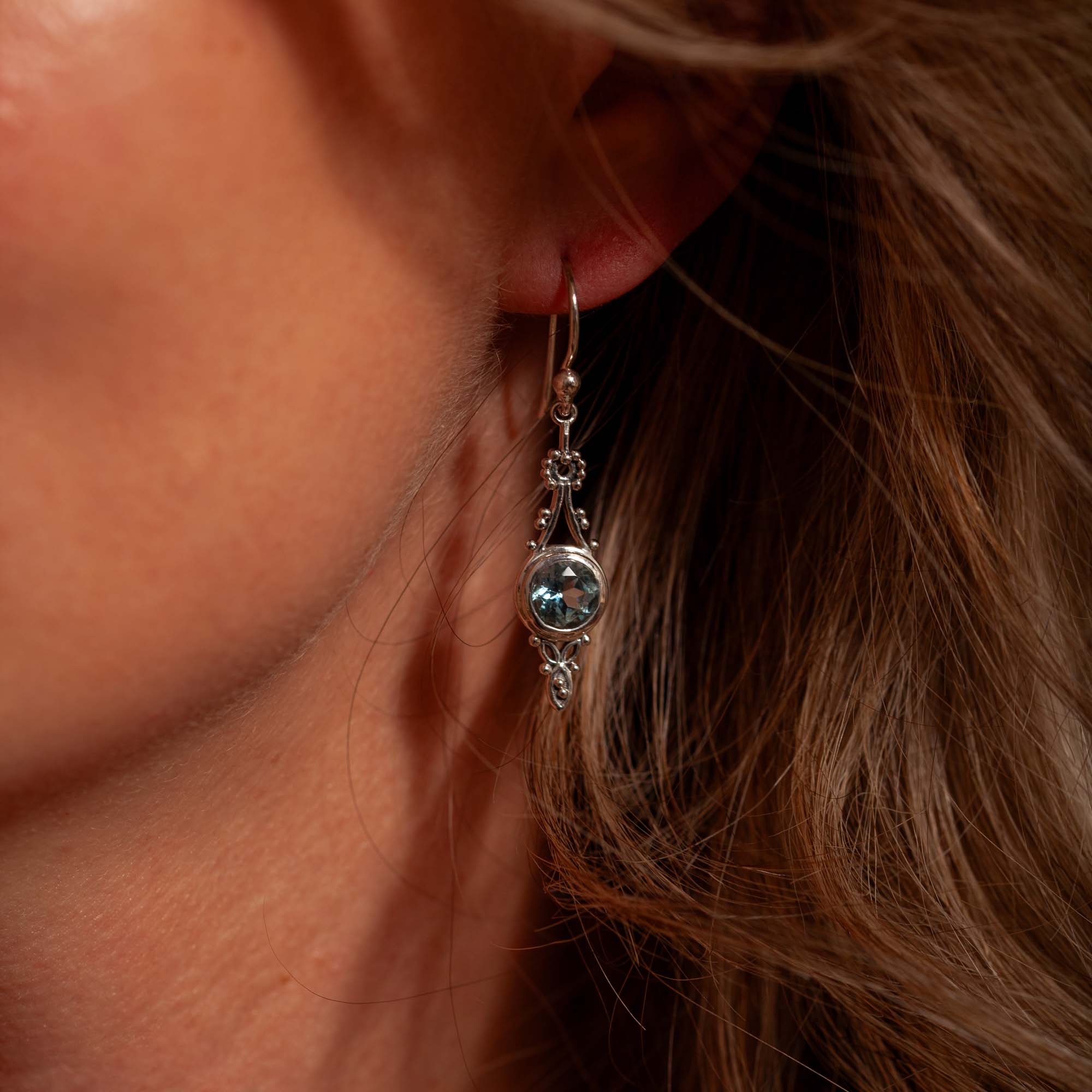 Encanto Moonstone Earring | Silver