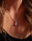Alma de Loto Moonstone Earring | Silver