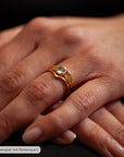 Tragebeispiel - Serenya Labradorit & Espina Ring | Gold Layering Set