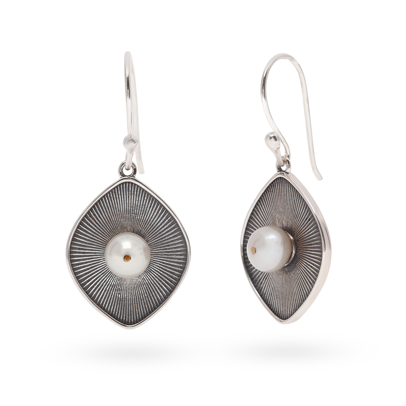 Solenne Perlen Ohrringe | Silber