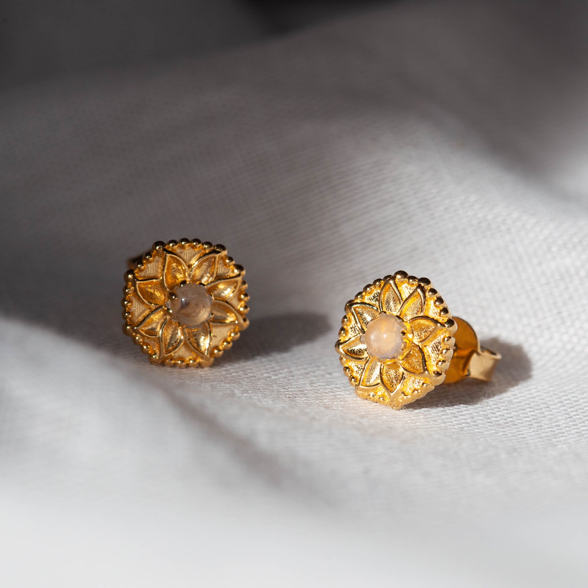 Vida Rose Quartz Stud Earrings | Gold