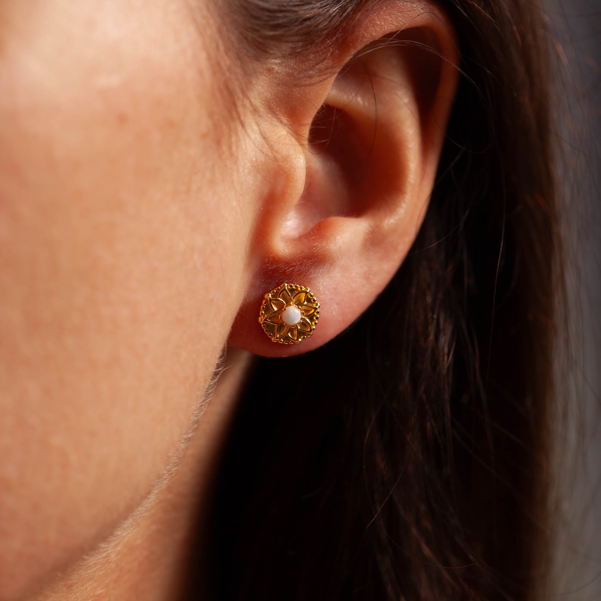 Vida Opal Ohrstecker | Gold