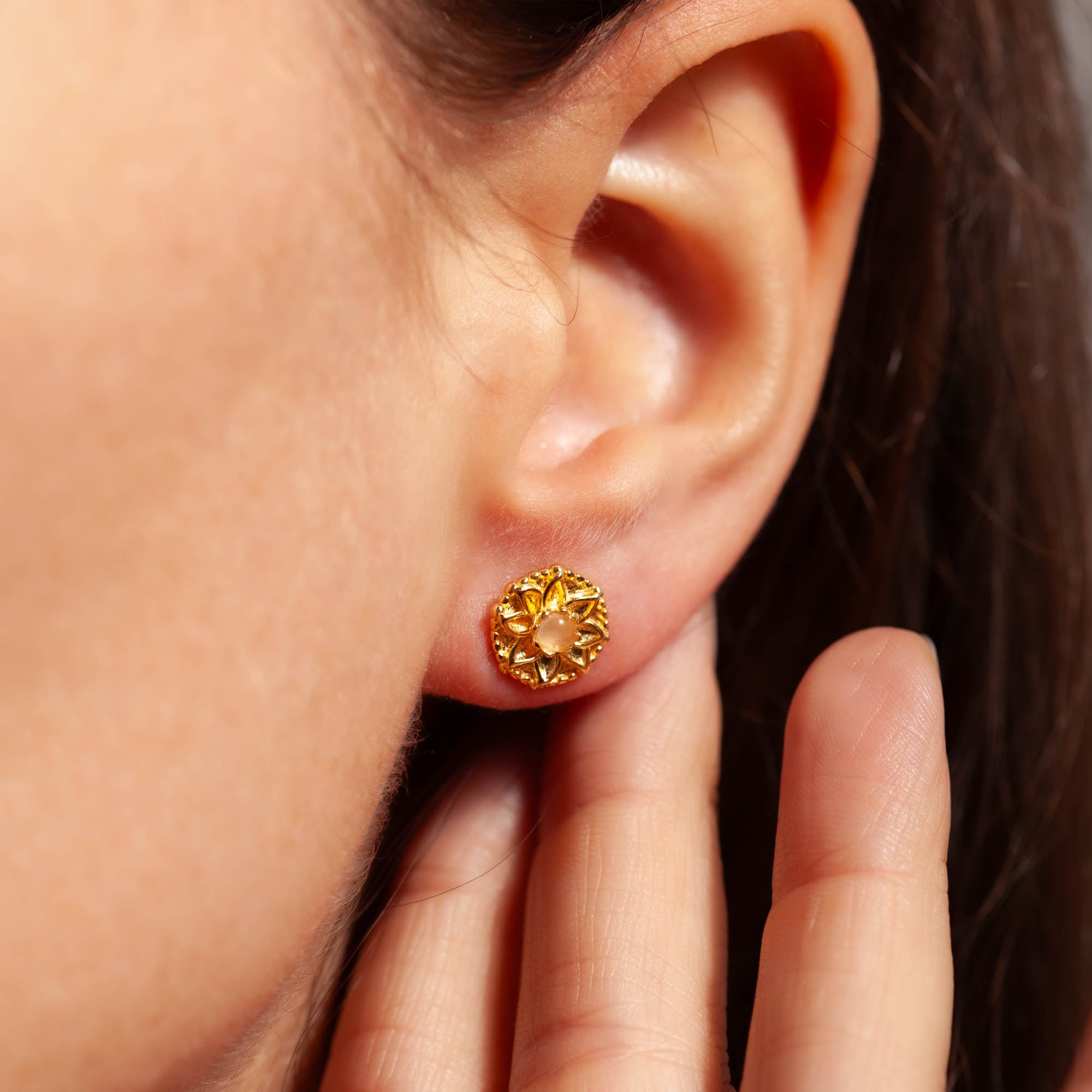 Vida Rose Quartz Stud Earrings | Gold