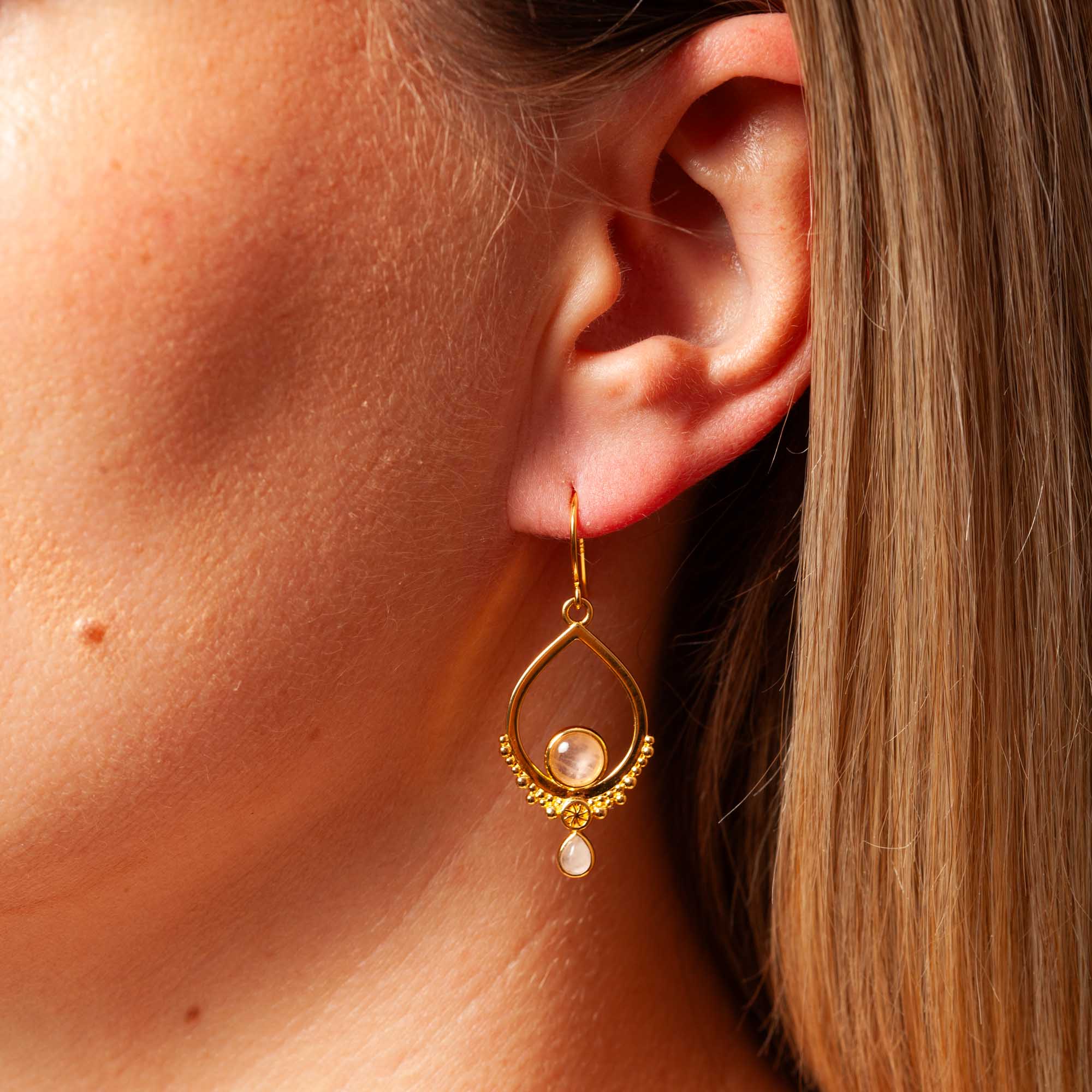 Eterno Moonstone Earring | Silver