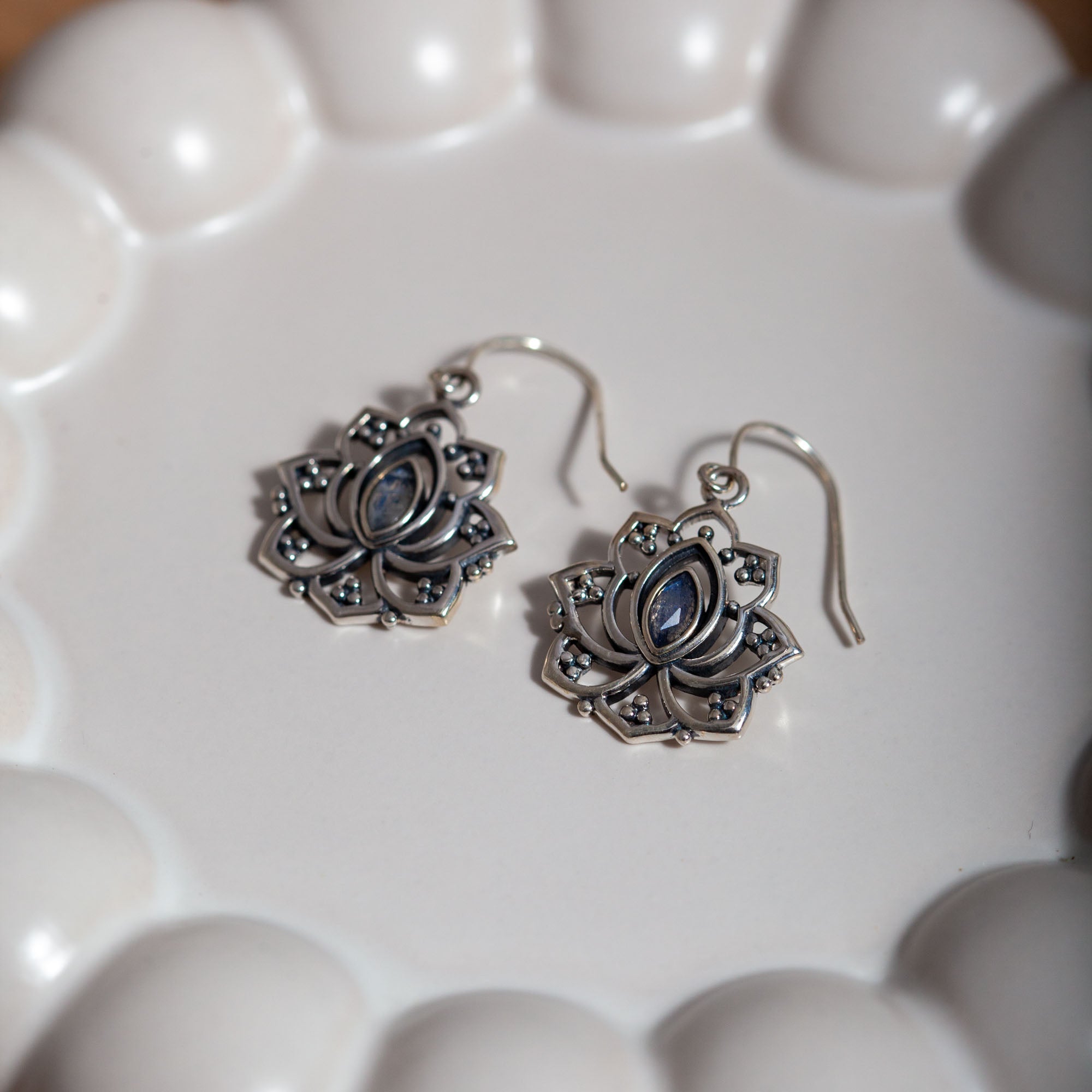 Alma de Loto Moonstone Earring | Silver