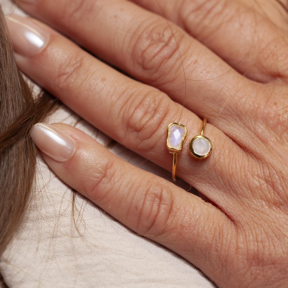 Ardiano Mondstein Ring | Gold