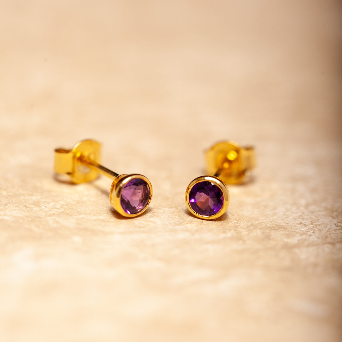 Lunita Amethyst Ohrstecker | Gold